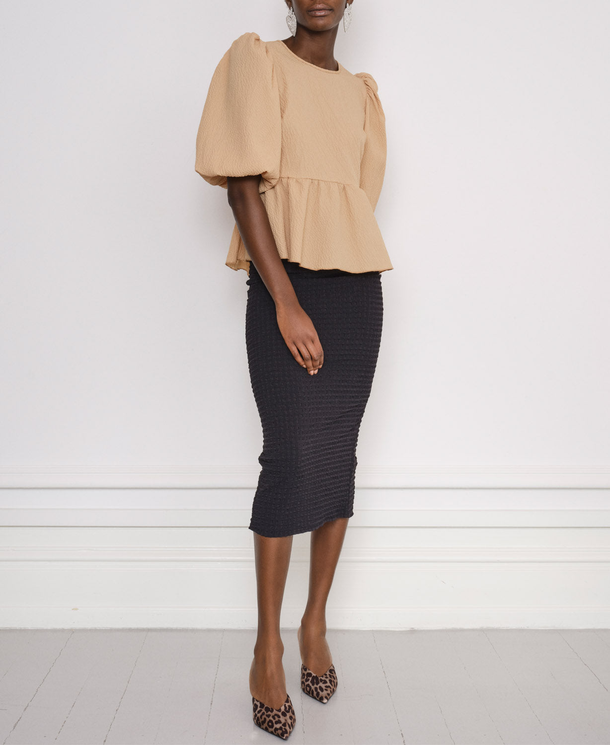 Notes du Nord Carrie Bow Blouse S Blouse 129 Tan